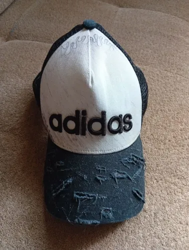 Boné Adidas