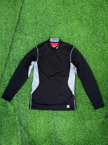 camisa térmica nike pro combat preta m