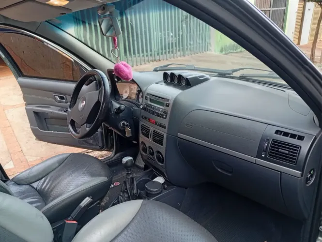 Fiat Palio Weekend Adventure Locker 1.8 Flex 2010