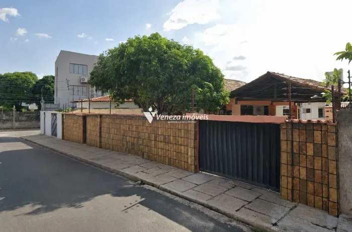 Casa no Bairro Fátima com Piscina e 3 Quartos | Excelente Localização