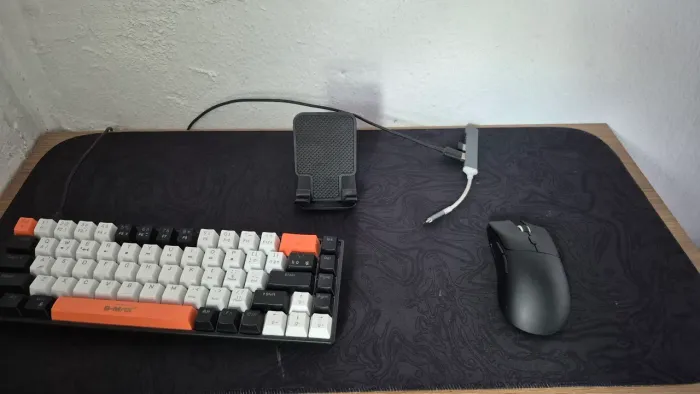 KIT MOBILADOR TECLADO MECÂNICO SWICHT AZUL 60% MOUSE ATTACK SHARK R1 HUB3.0