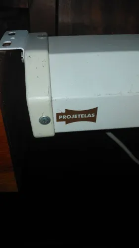 Tela de projeção Projetelas Elétrica + projetor sanyo PLC-XU300a