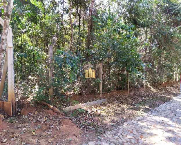 Terreno à Venda no Condomínio Nossa Fazenda em Esmeraldas - 5.000 m²
