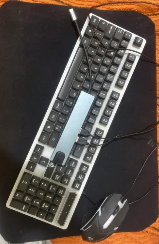 Teclado mouse hub 8 em 1 e mouse pad