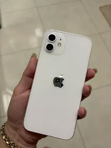 iPhone 12 impecável