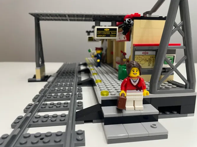 LEGO City 60050 - Estação de Trens
