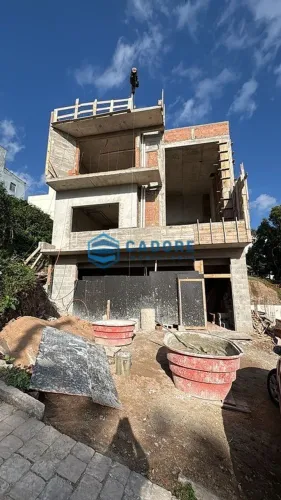 CASA DE ALTO PADRÃO COM 3 SUÍTES NA COLINA SORRISO