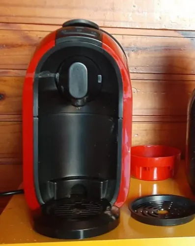 Máquina de café três corações