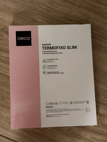 Assento Deca Termofixo Slim com Fechamento Suave e Limpeza Fácil
