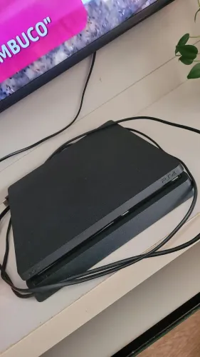 Playstation 4 slim
