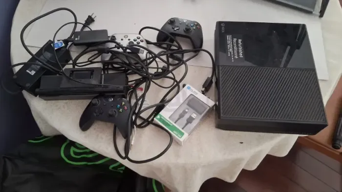 Xbox One Fat 500gb + Hd 1tb + Kinect + 3 controles + 20 Jogos