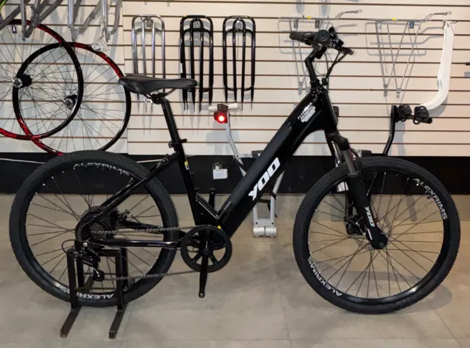 Bicicleta ELÉTRICA YOO FLEEK 250