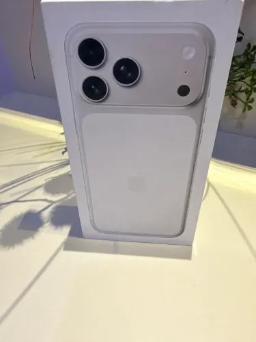 iPhone 17 pro Max lacrado 1 Ano de garantia Apple
