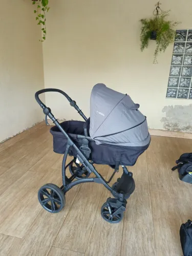 Carrinho de bebê Kiddo