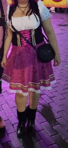 Traje Vestido FRIDA Oktoberfest USADO estado de novo