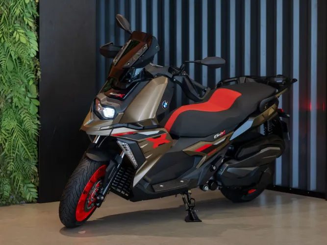 BMW C400X 2025