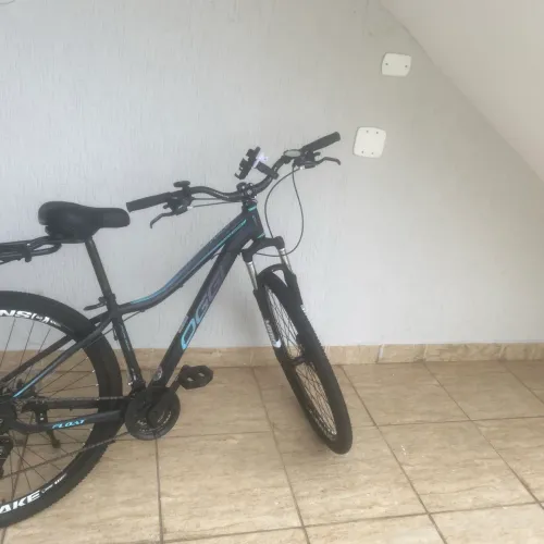 Bicicleta Oggi Float Sport Aro 29 + Bagageiro e Suporte Celular (Excelente Estado)