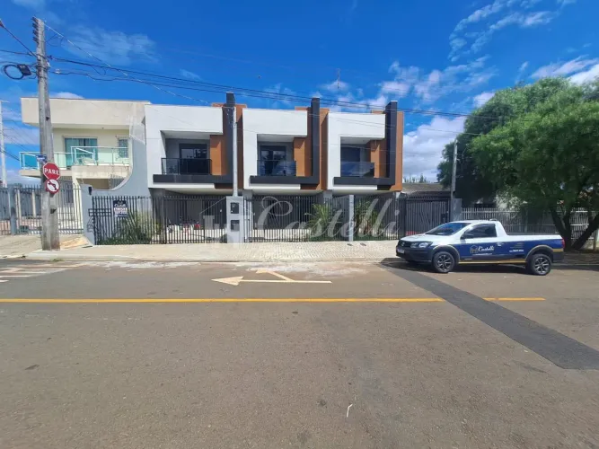 Sobrado para locação, no Bairro Oficinas, PONTA GROSSA - PR