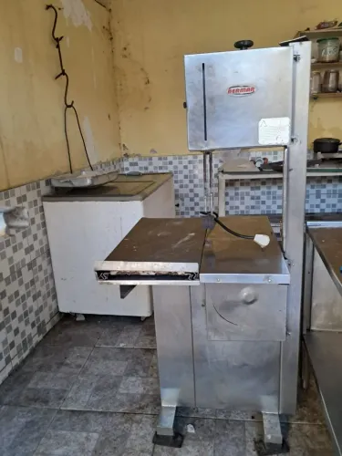 Vendo serra fita Bermar industrial