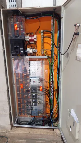 Serviço eletricista predial 