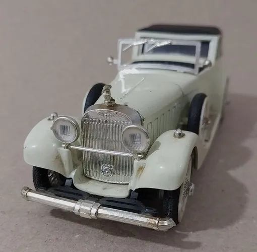 Miniatura Marca Rio- esc/ 1:43 Hispano Suíza T12 1934 Italy