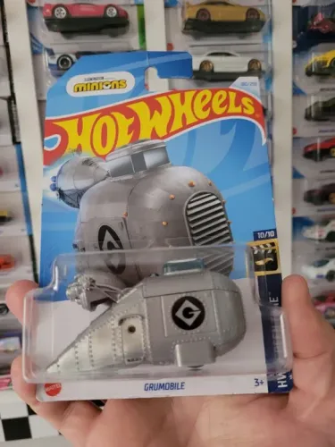 Grumobile Minions Temático Hot Wheels.