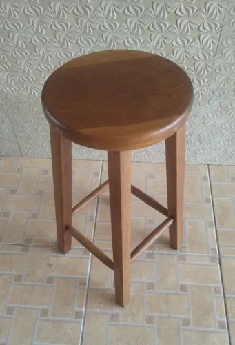 BANCO DE MADEIRA MACICA 70 CM ALTURA