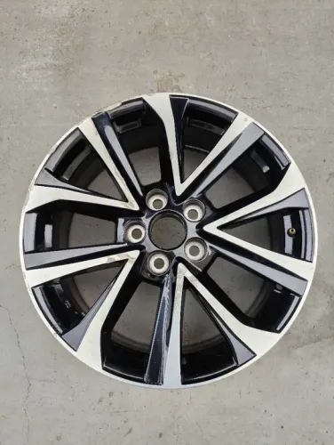 Roda avulsa Corolla Cross aro 18