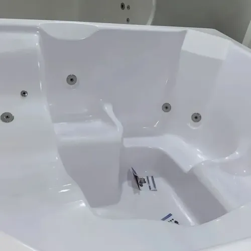 SPA CANADENSE COM HIDROMASSAGEM 