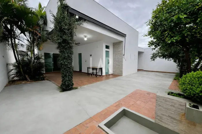 Casa à venda, 3 quartos, 1 suíte, 4 vagas, Fonte Grande - Contagem/MG