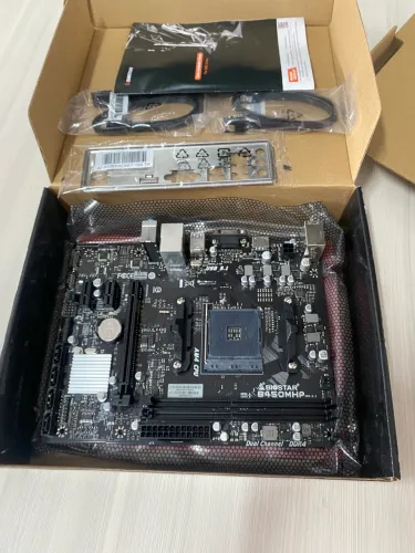 Placa mãe B450M BIOSTAR