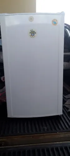 VENDO FRIGOBAR EM ESTADO DE ZERO *