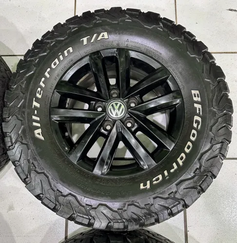 Jg Roda Vw  Amarok Aro 16 5x120 com Pneu 265/70 R16 Bf Goodrich, semi novos 