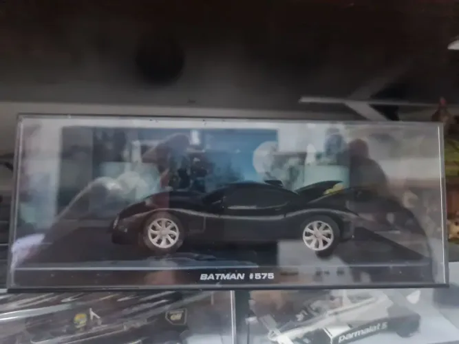 Lote Miniatura do Batmóvel - Batman
