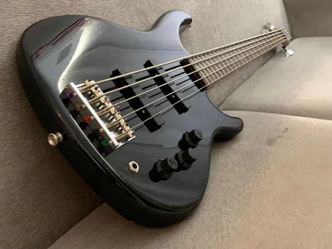 fender jazz bass japan