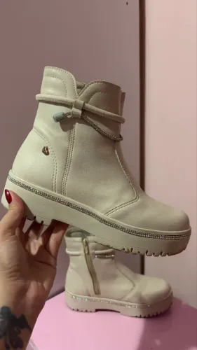 Bota infantil