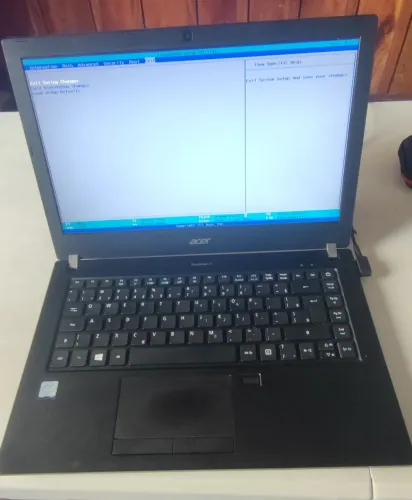 notebook acer  TravelMate P449  de 7th 4gb com defeito desliga sozinho kb ok tel ok  