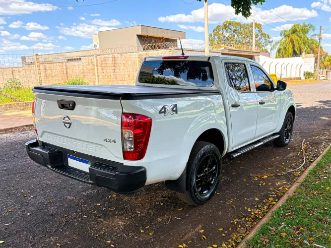 Nissan Frontier S CD 4X4 2.3 TB Diesel Mec. 2023