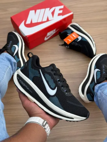 Tênis zoom max