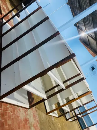 Expositor/Prateleira para comércio