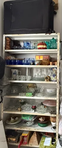 Variedades de vidro, louça, porcelana e resina