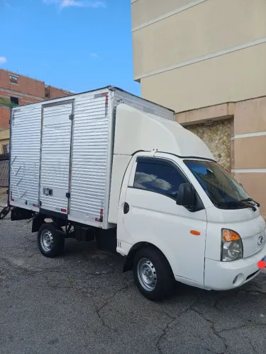 Hyundai HR 2.5 Turbo Bau com Chapeu Corta Vento 