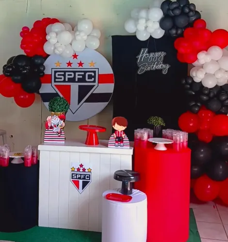 Decoração e pegue e monte 
