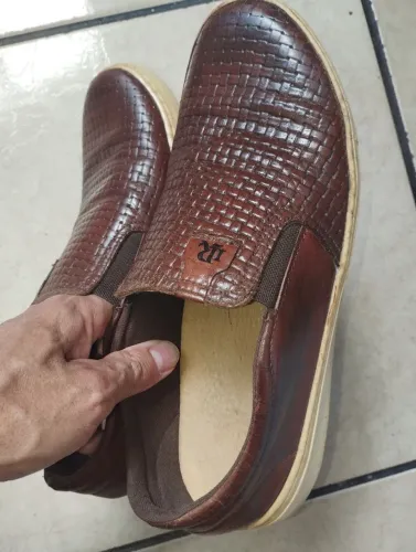 Sapato de couro masculino LAROCHE número 41 