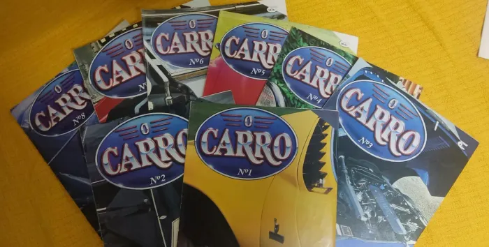 Revista de carros antiga.