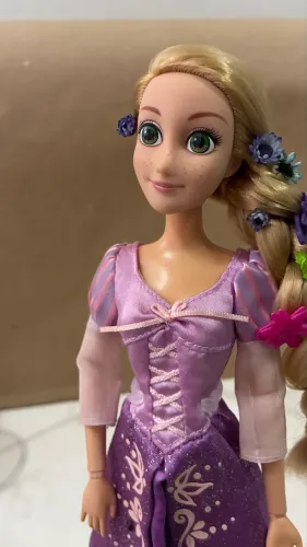 Boneca Rapunzel 