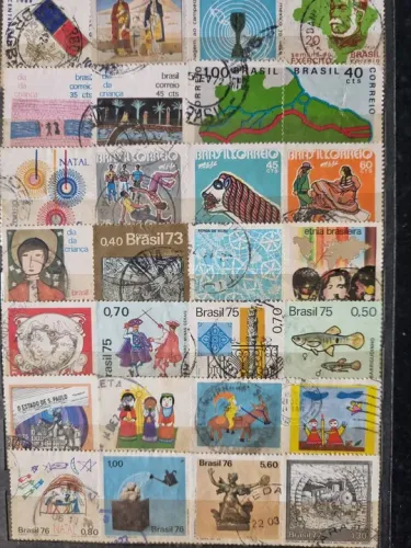 Coleção de selos do Mundo LER DESCRIÇÃO R$ 1,00 CADA
