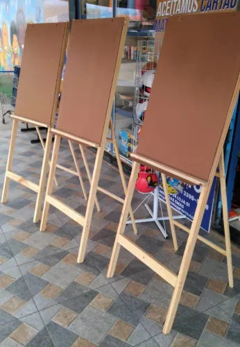 Cavalete Flip Chart Para Exposição De Cartaz Bloco De Papel 1.80mt Altura e 60cm Largura 