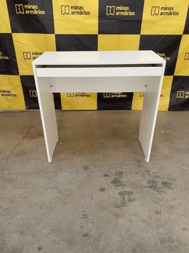 Escrivaninha 77x80x35 Com suporte de teclado MDF - Enviada montada -
