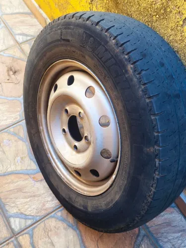 Vende jogo de rodas master Renault as 4 